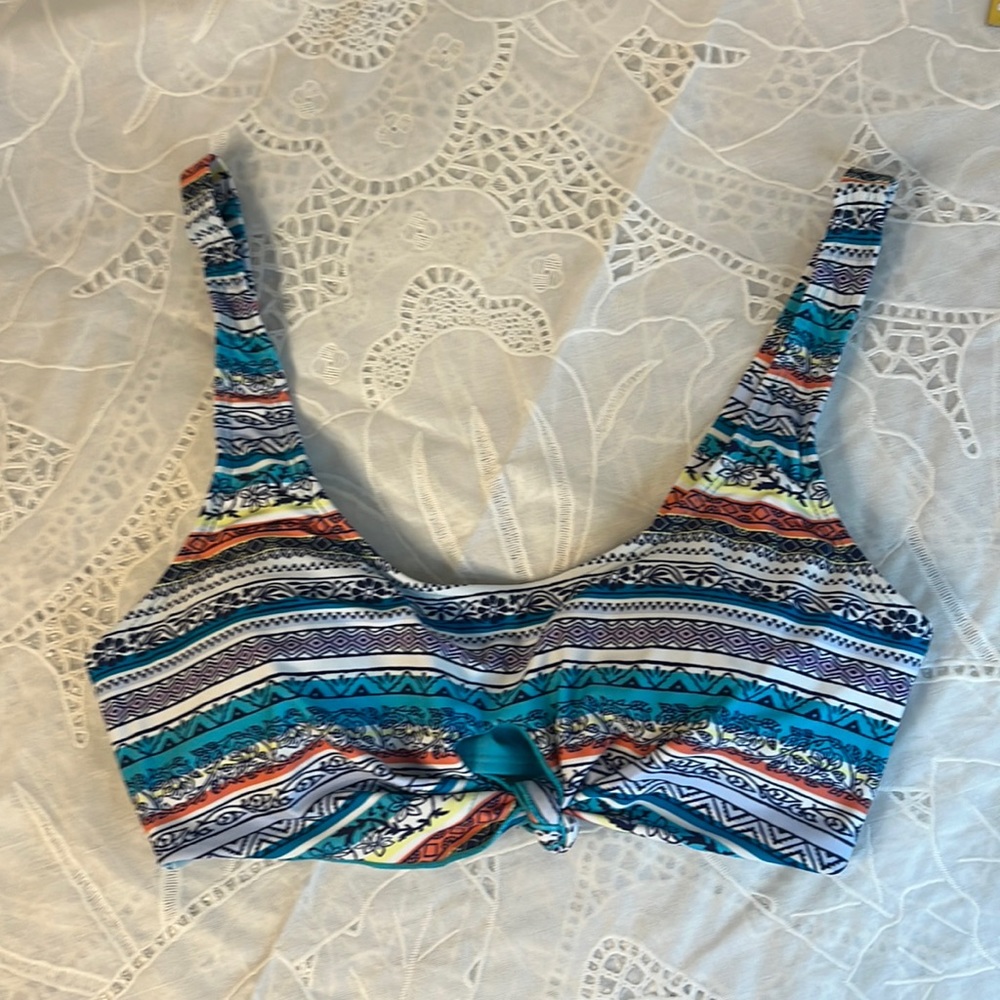 Can & Luca bikini top size L